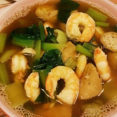油豆腐香菇青菜虾仁汤