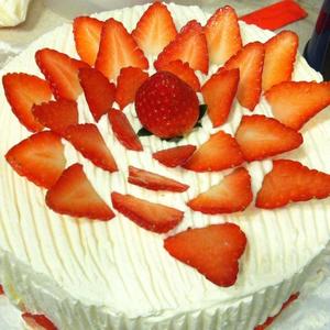 草莓蛋糕裱花的做法 步骤5