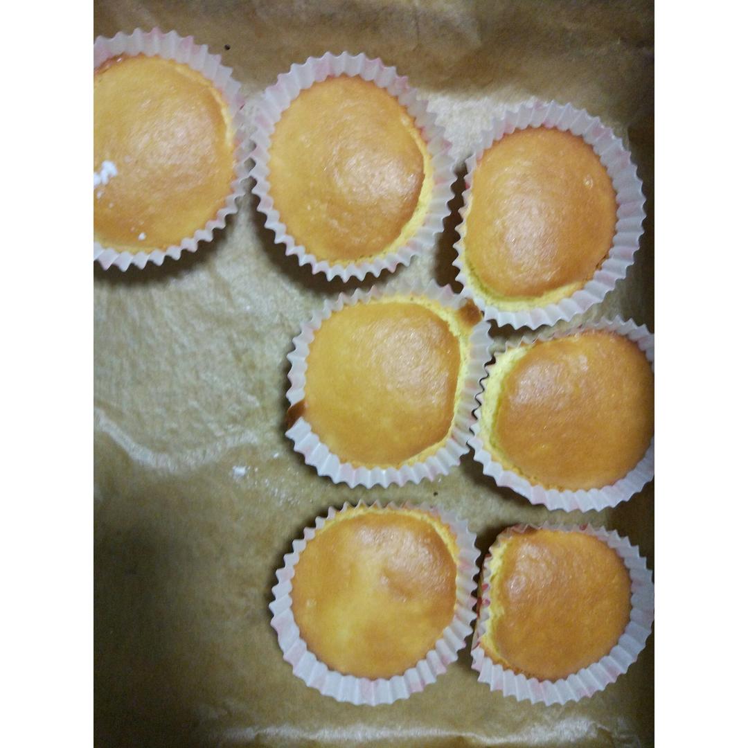不会回缩的纸杯蛋糕--海氏烤箱定制