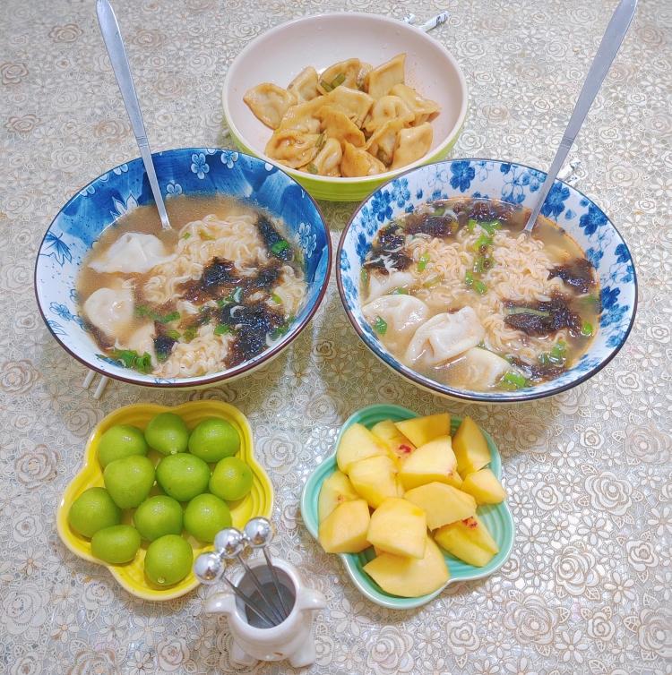 早餐•2025年9月3日