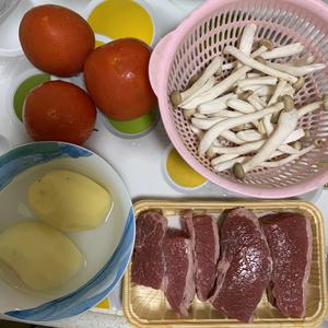 番茄土豆焖牛肉的做法 步骤1