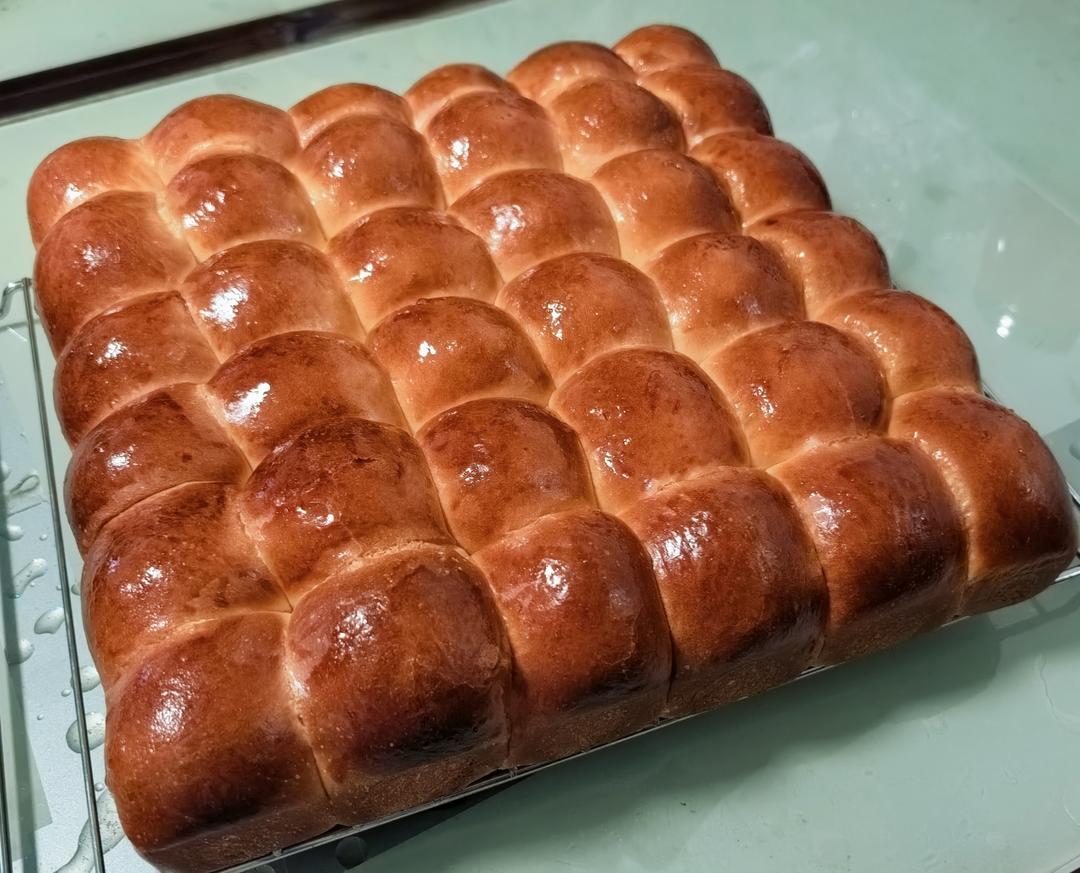 山姆同款黄油餐包，超简单在家就能复刻，卡白办了！