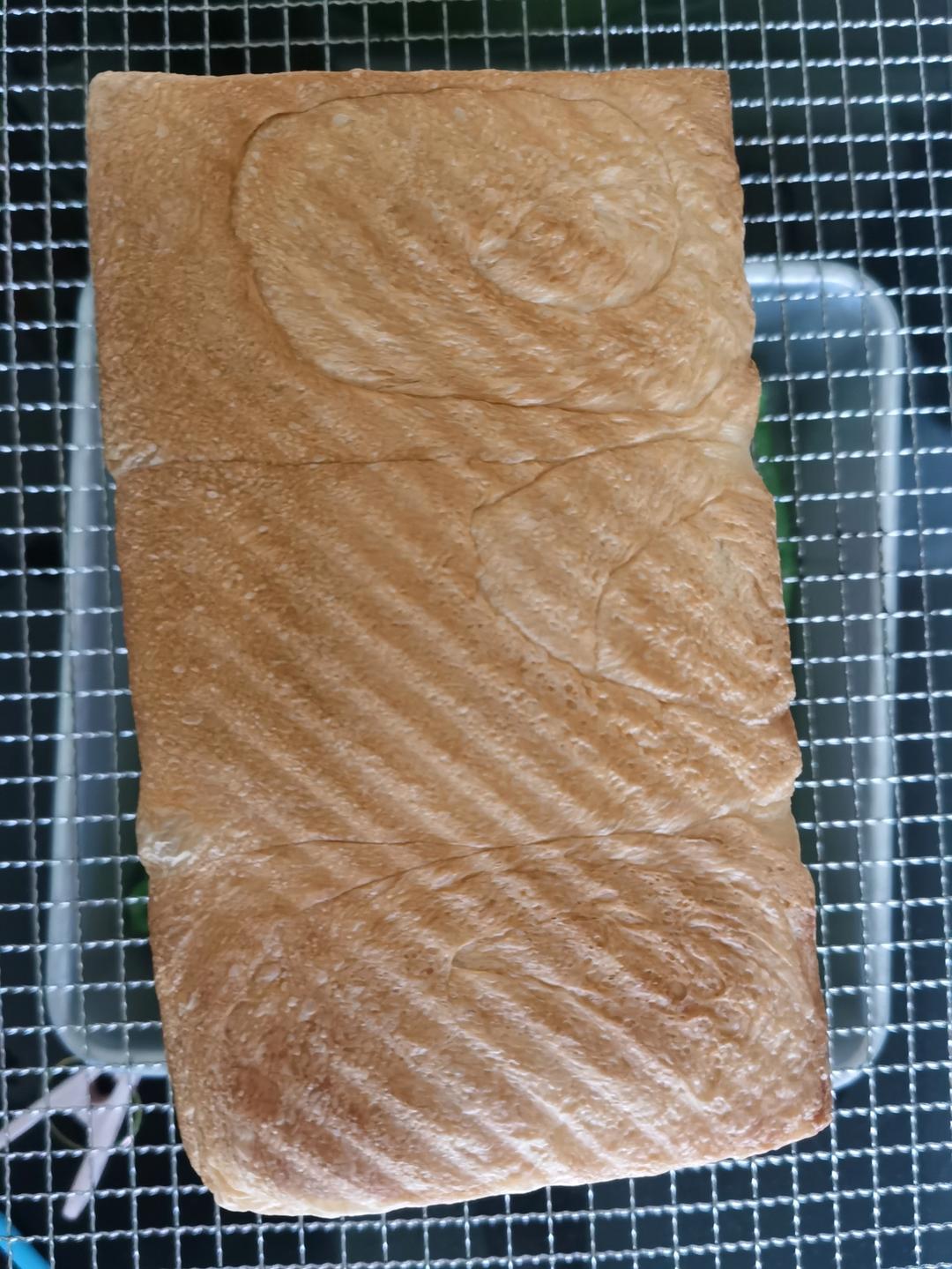 《Tinrry+》软绵绵的白吐司