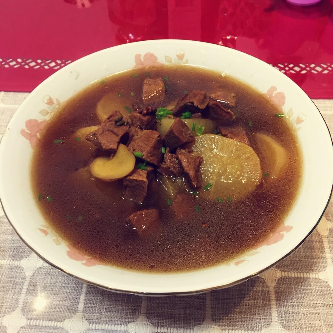 萝卜炖牛腩
