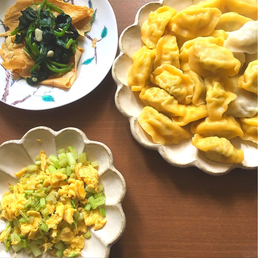 芹菜炒鸡蛋