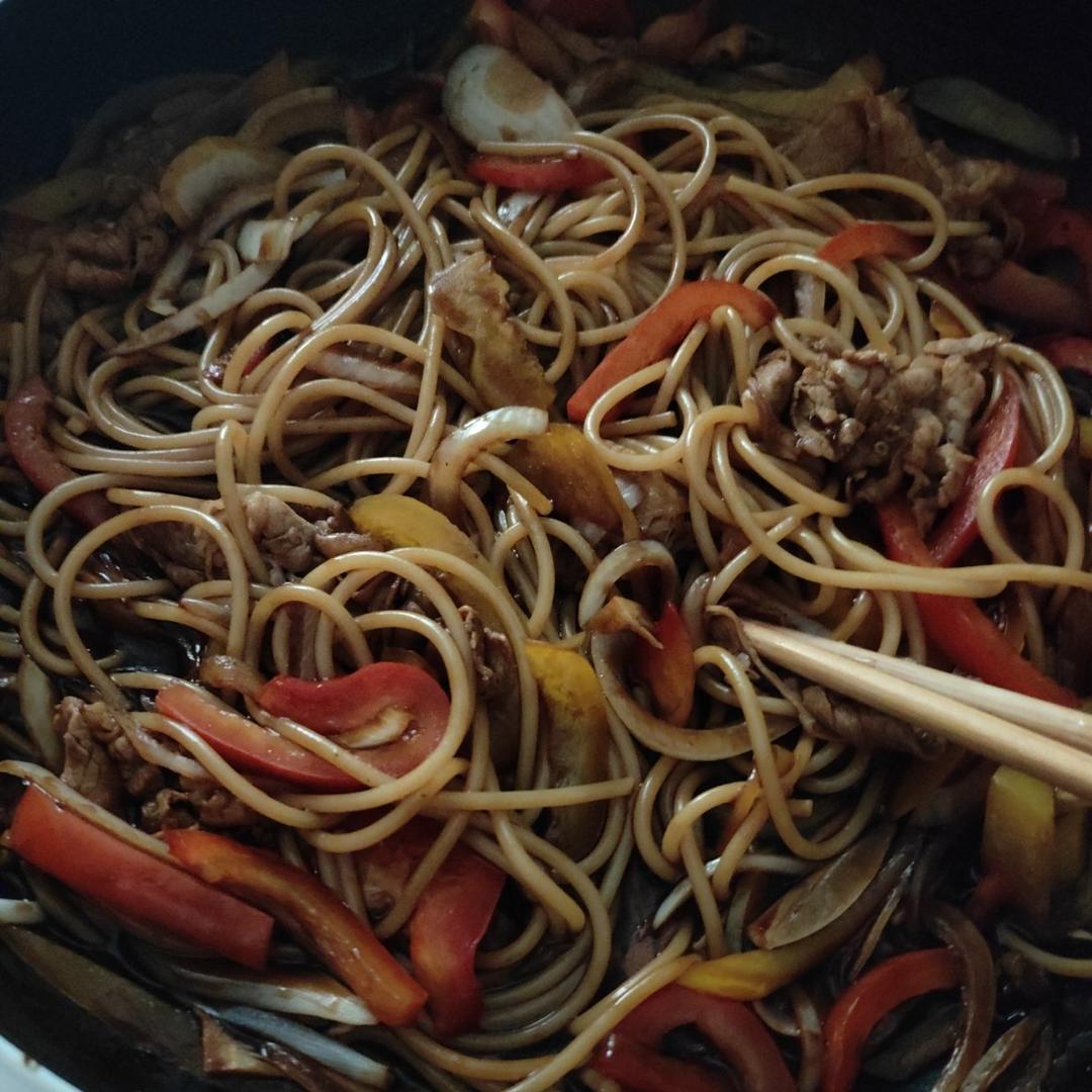 味道不输西餐厅的黑椒牛柳意面