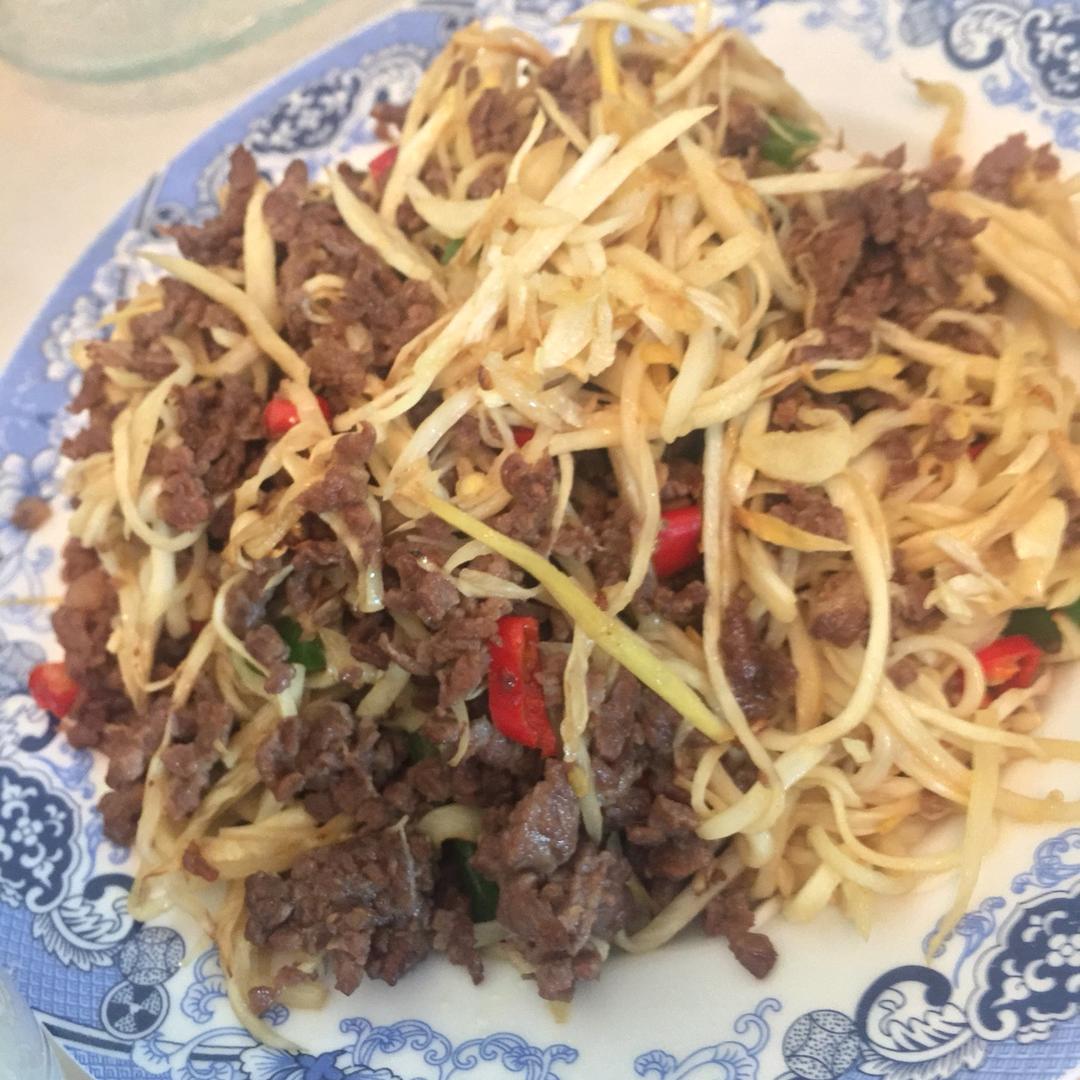 茭瓜(茭白)炒牛肉