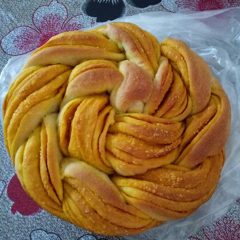 烤花馍（兰州？宁夏？反正就是很民族很家乡很好吃的烤馍馍）