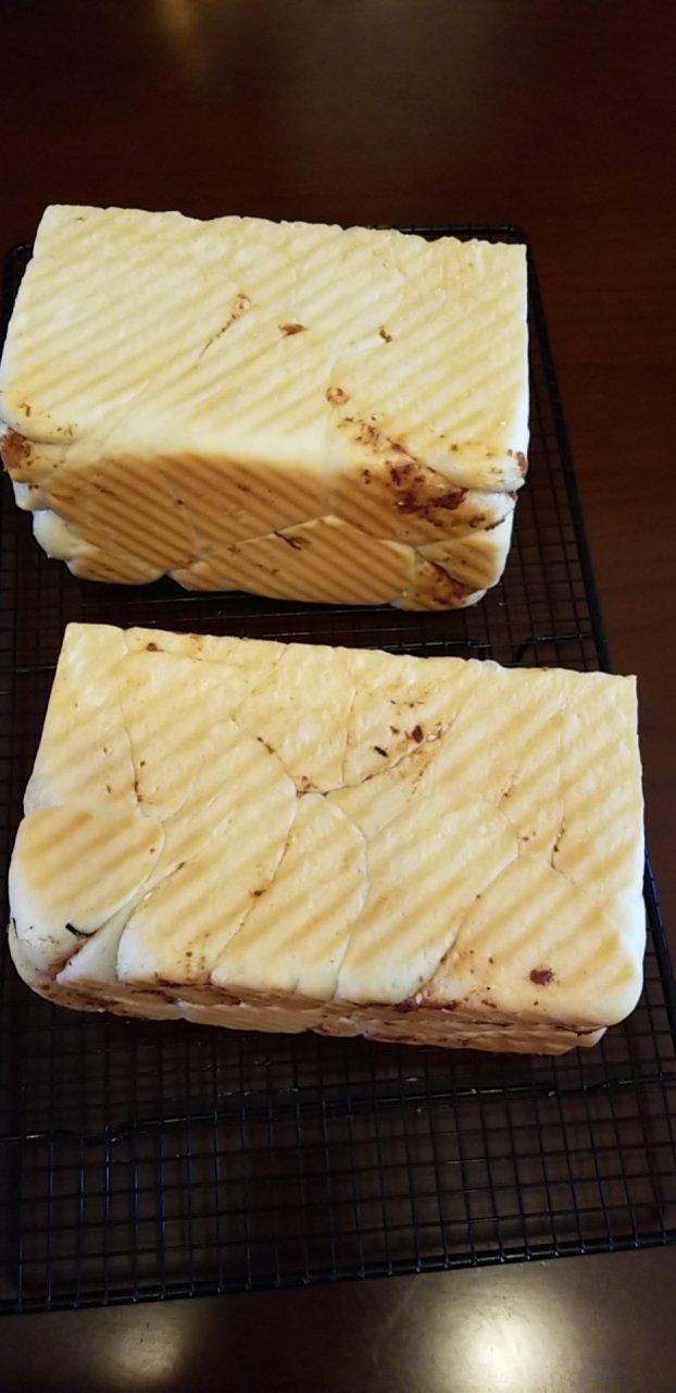 肉松手撕面包—超软会爆浆的面包哟