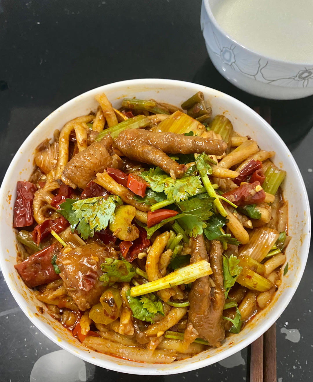 歹歹的新疆炒米粉