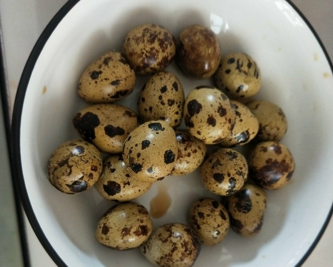 自制五香鹌鹑蛋的做法