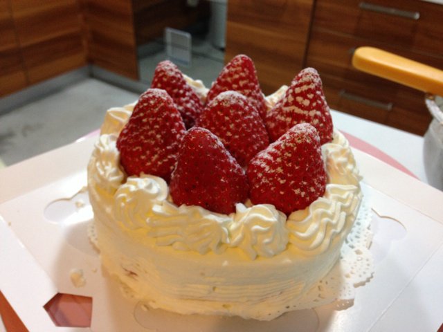 草莓鲜奶油蛋糕