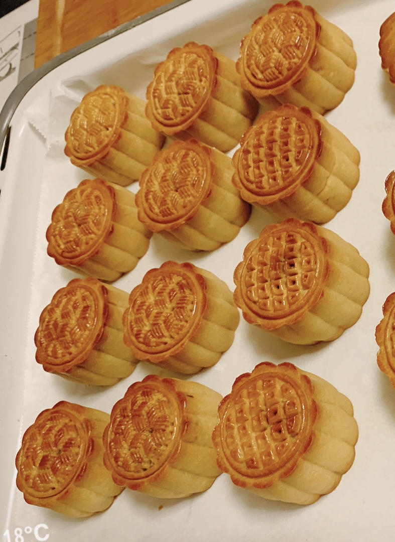 广式豆沙月饼（75克、50克、各种规格都有）