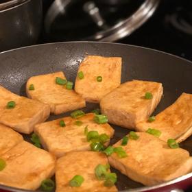 香煎豆腐(烧烤铁板味)