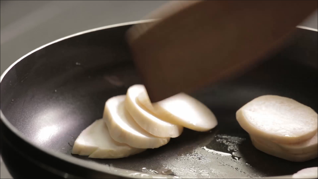 酱焖杏鲍菇 | 爸爸厨房 VOL.48--杏鲍菇的做法 步骤6