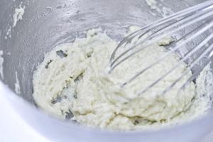 白玉豆乳奶盖蛋糕卷的做法 步骤8