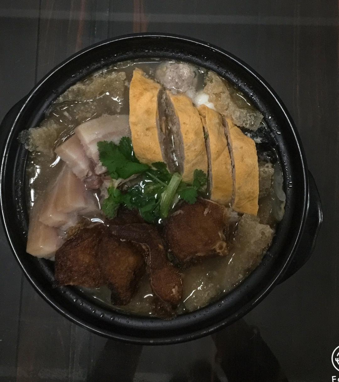 云朵小厨做的肉皮三鲜煲