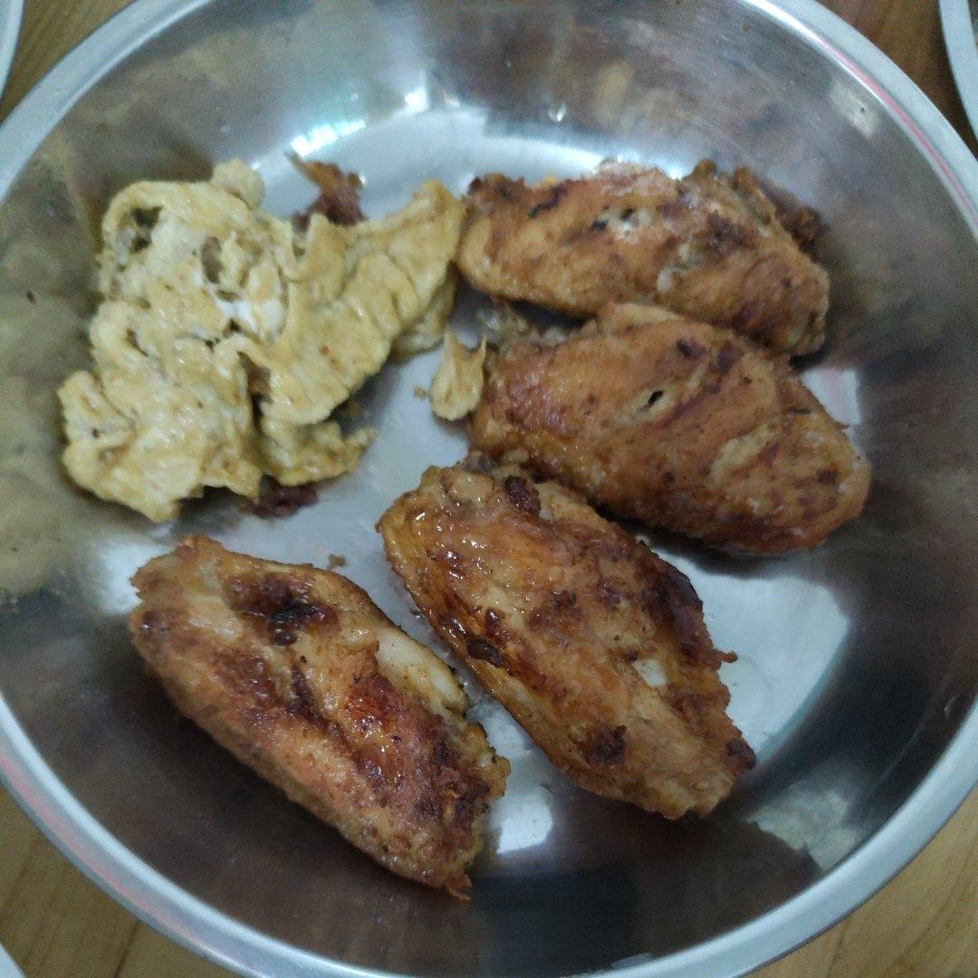 蒜香煎鸡翅