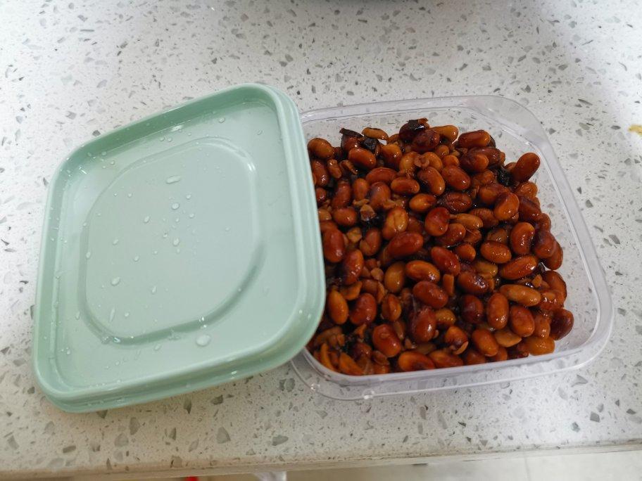 回味无穷的酱黄豆