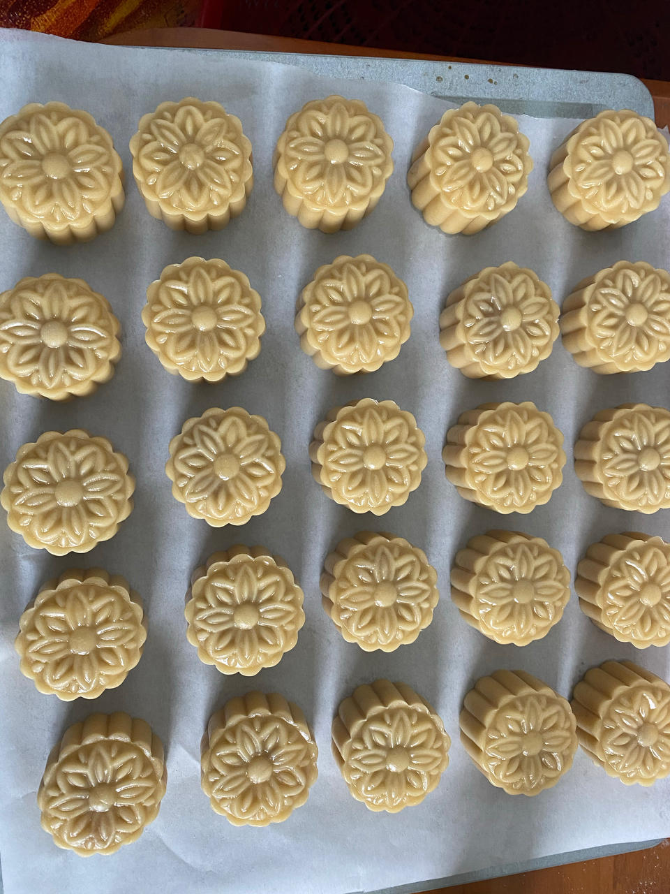 广式月饼—蛋黄莲蓉月饼