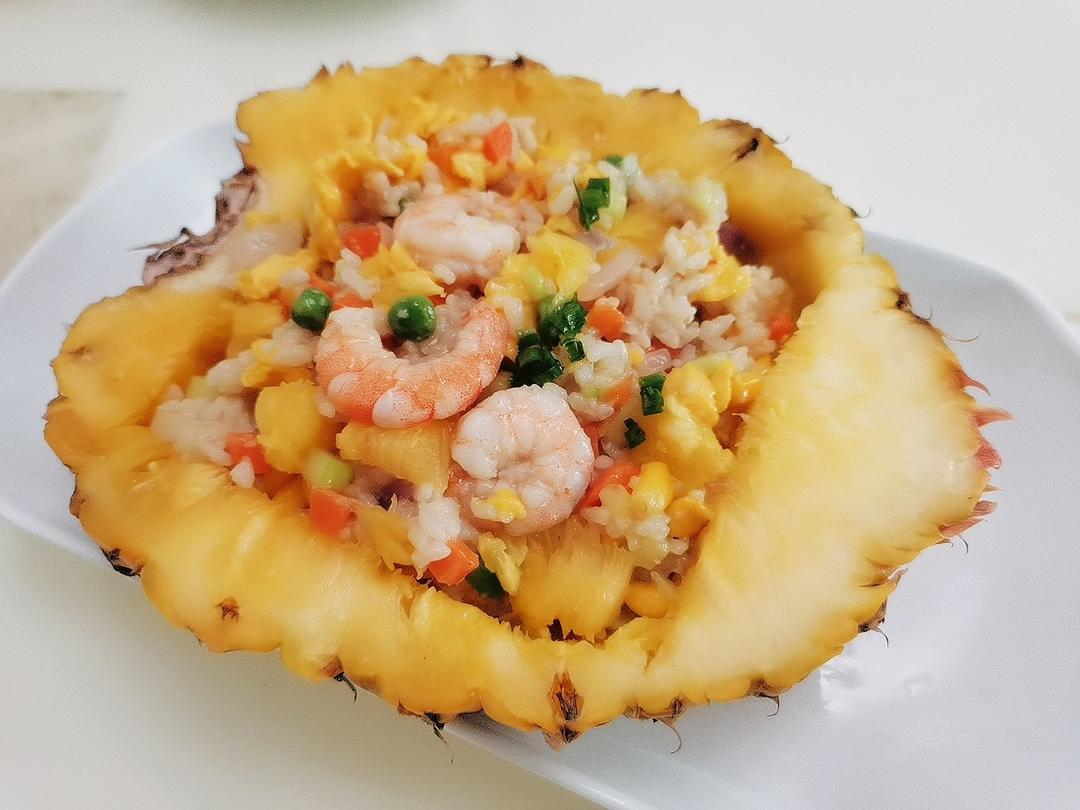 虾仁菠萝炒饭