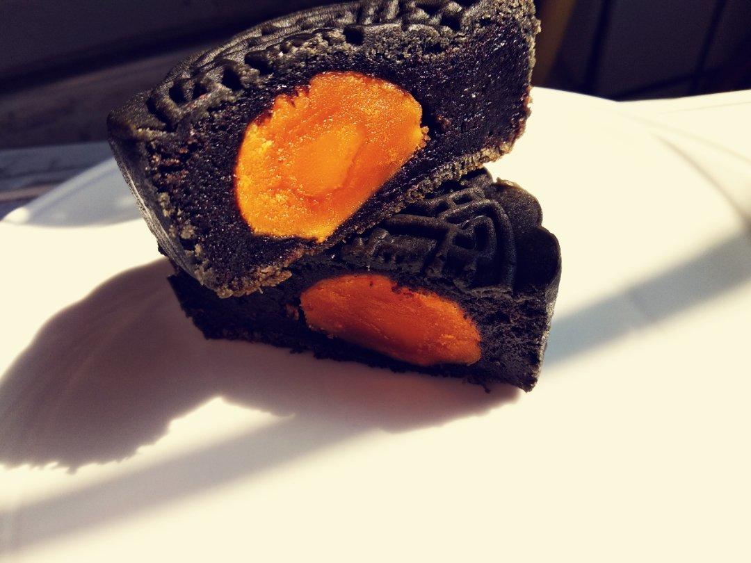 黑金月饼