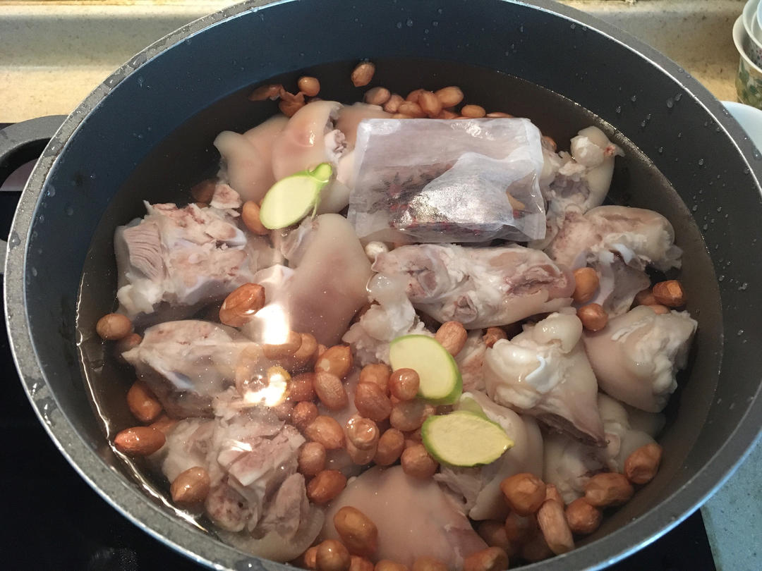 黄豆猪蹄
