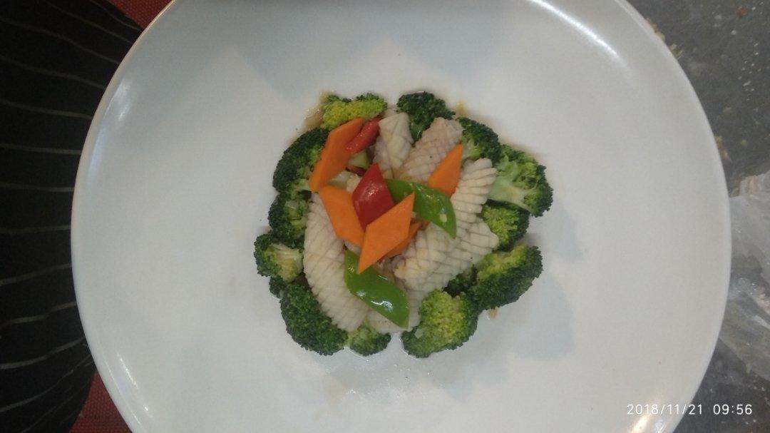 鱿鱼西兰花