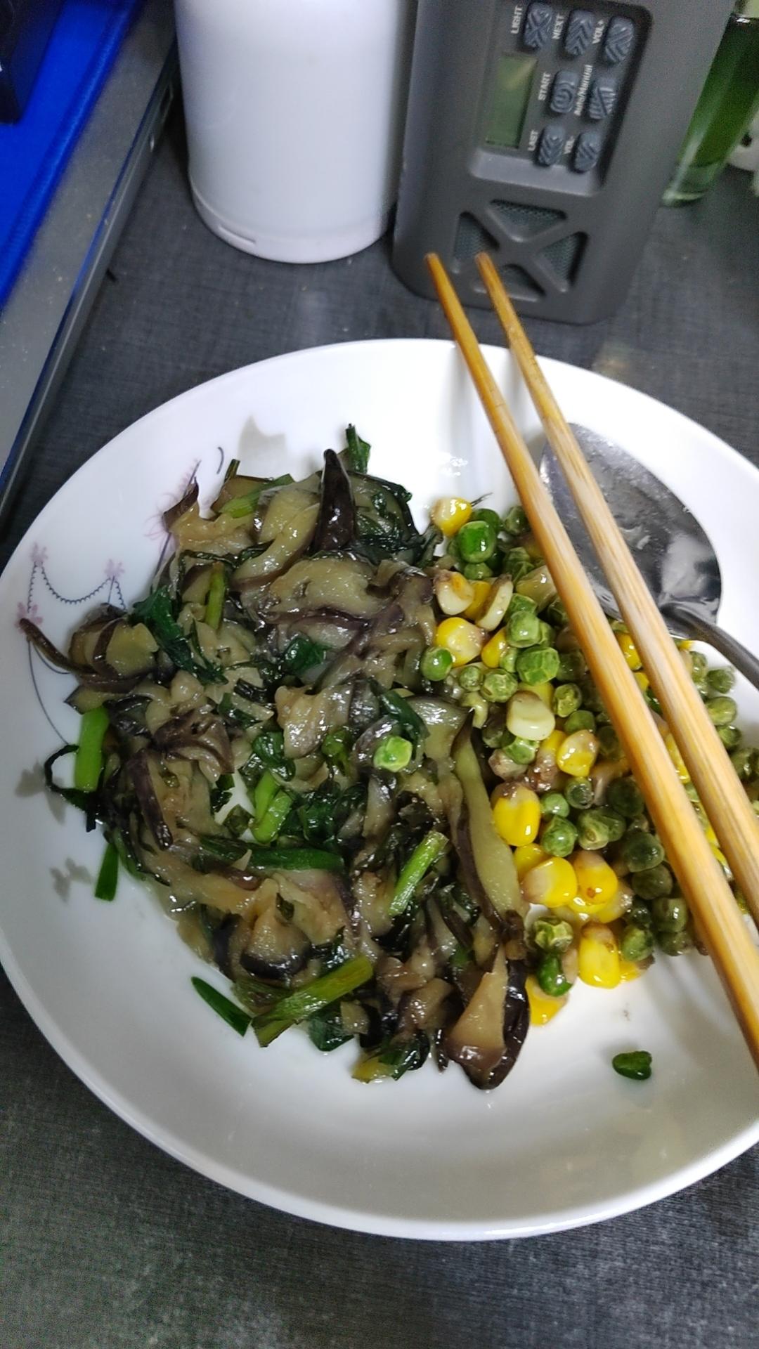 老丁的私房菜-油焖茄子