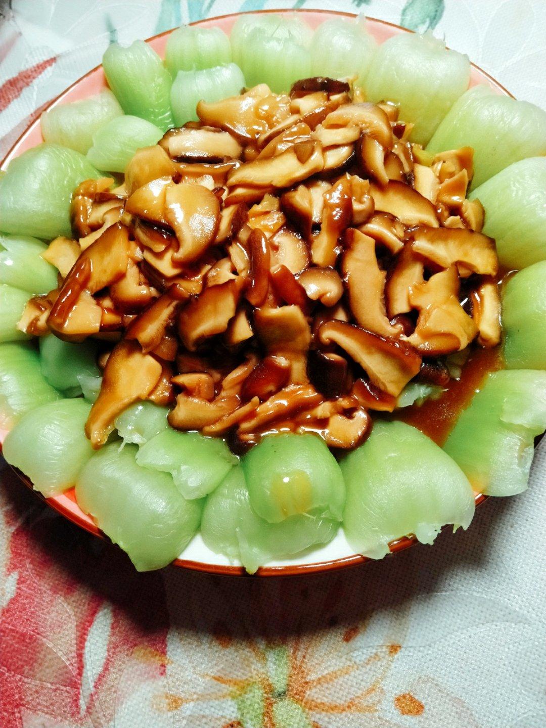 老丁的私房菜-香菇炒油菜