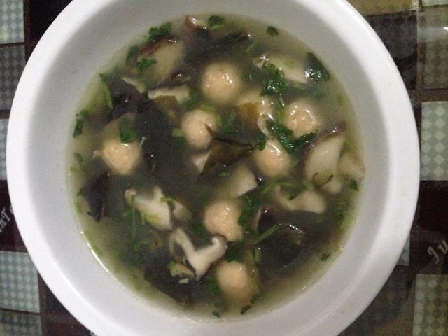 香菇丸子海带汤