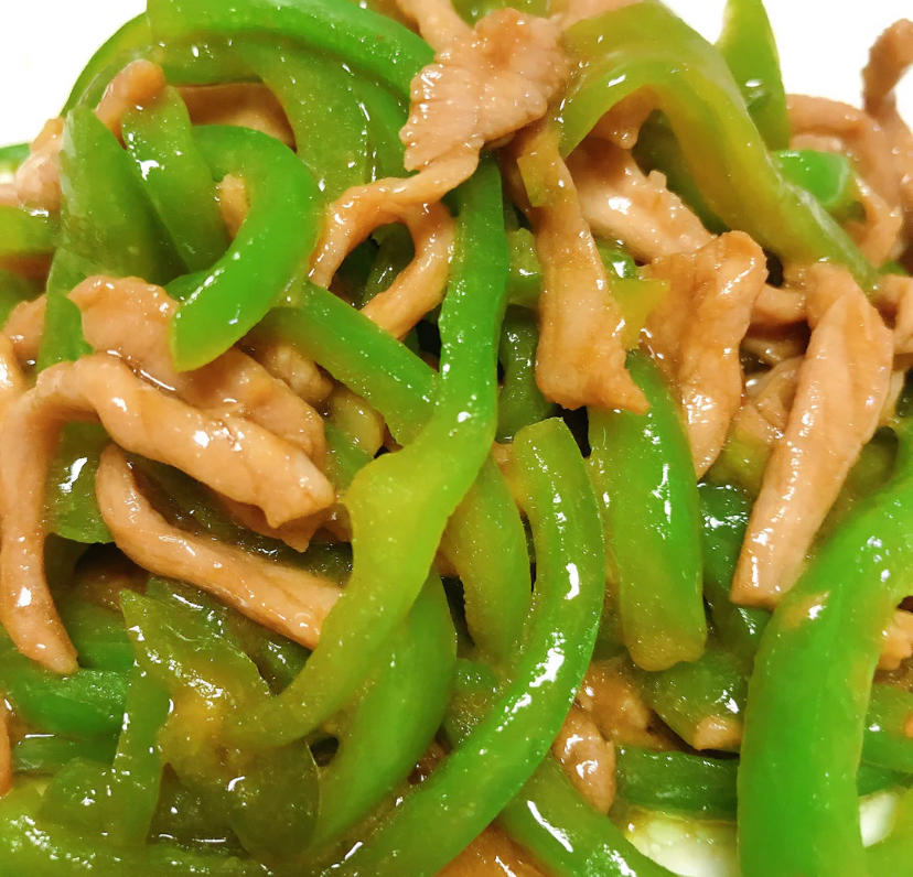 巨下饭的尖椒肉丝好吃得一碗接一碗