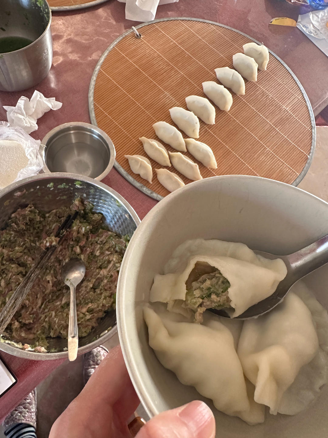 芹菜牛肉水饺