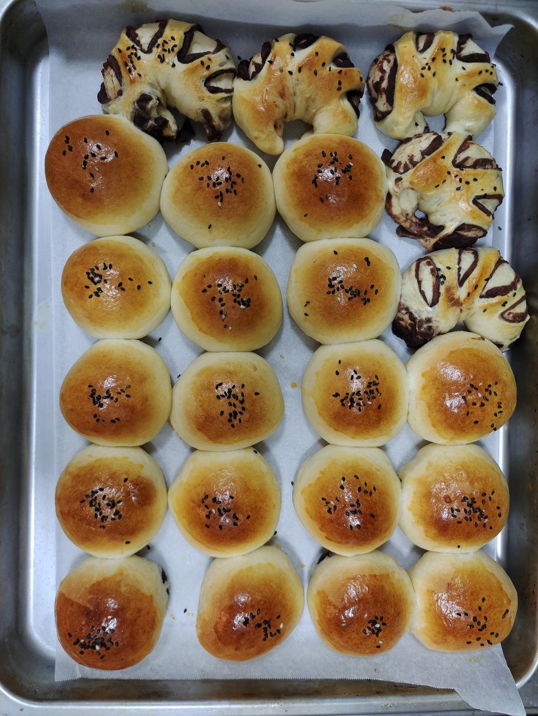 放3天也一样柔软的豆沙小餐包，好吃到哭