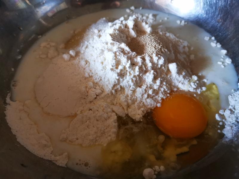 纯奶手撕吐司的做法 步骤1