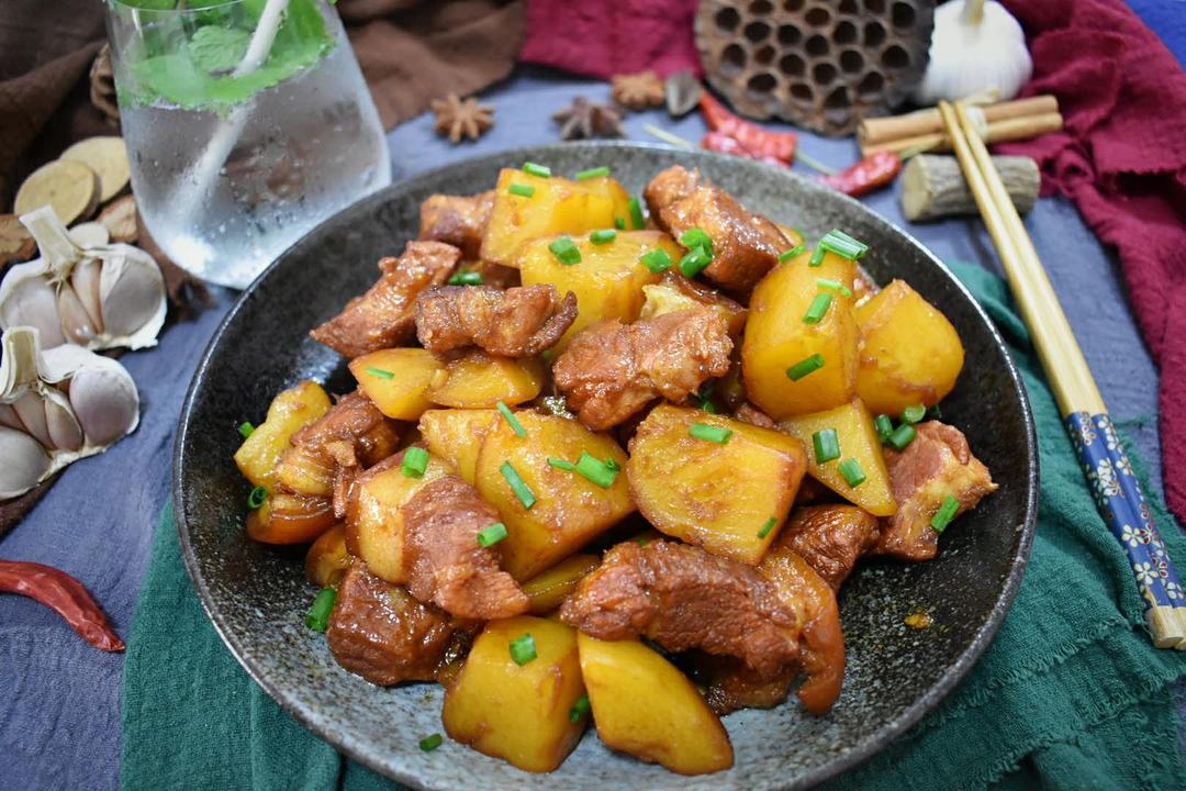 土豆炖肉