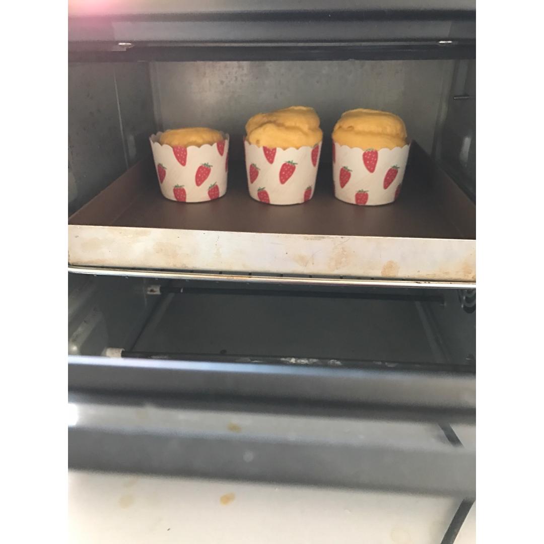 宝宝辅食小蛋糕（无糖无油，快手）