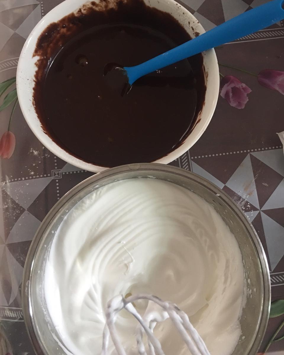 巧克力戚风蛋糕