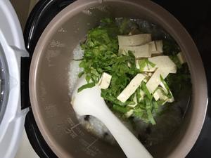 菌菇蔬菜粥（电饭锅版）的做法 步骤8