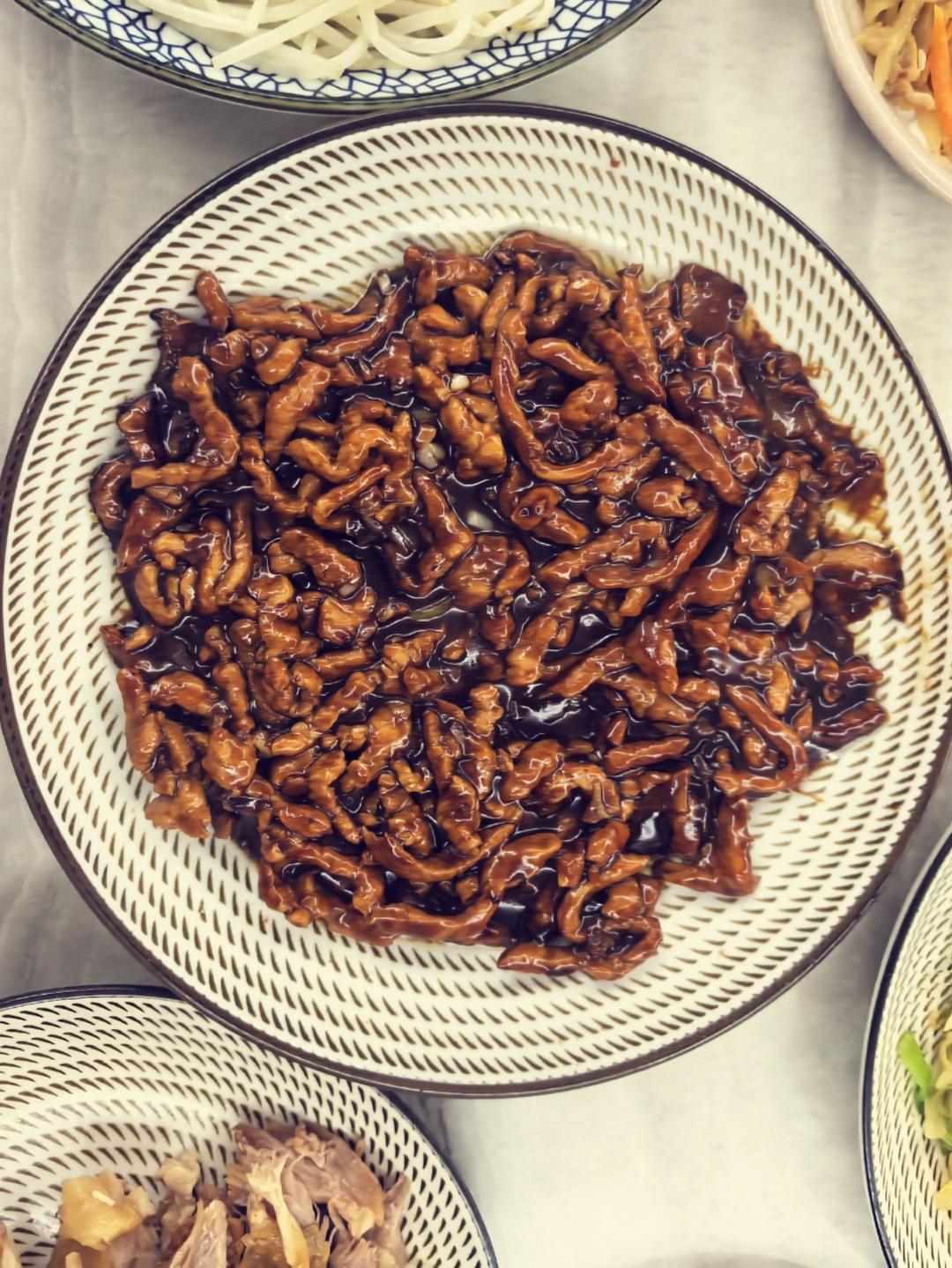 京酱肉丝
