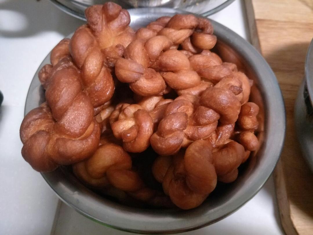 外酥内软的炸麻花