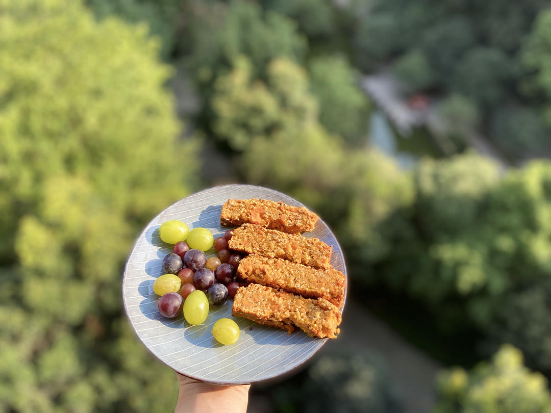 【减脂增肌】高蛋白香蕉蓝莓藜麦能量棒 Banana&blueberry quinoa protein bar