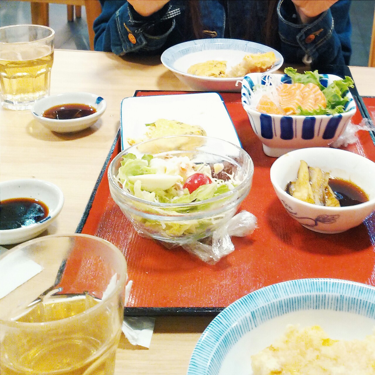 十秒之内快速剥出完整鸡蛋