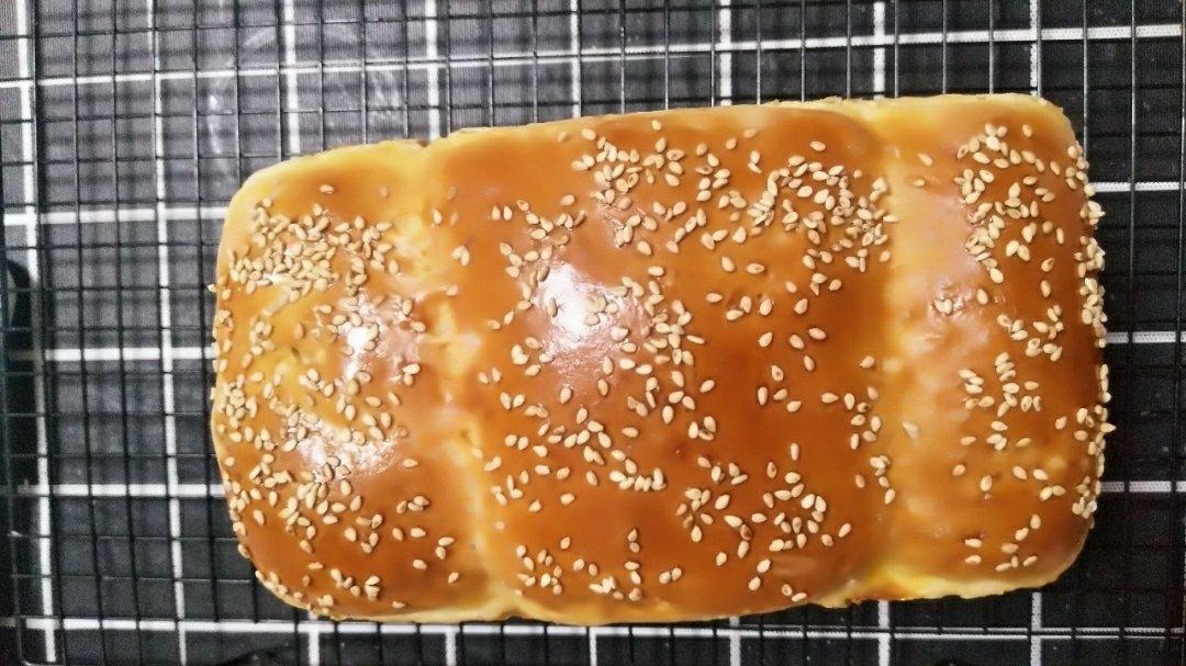 香葱肉松手撕吐司