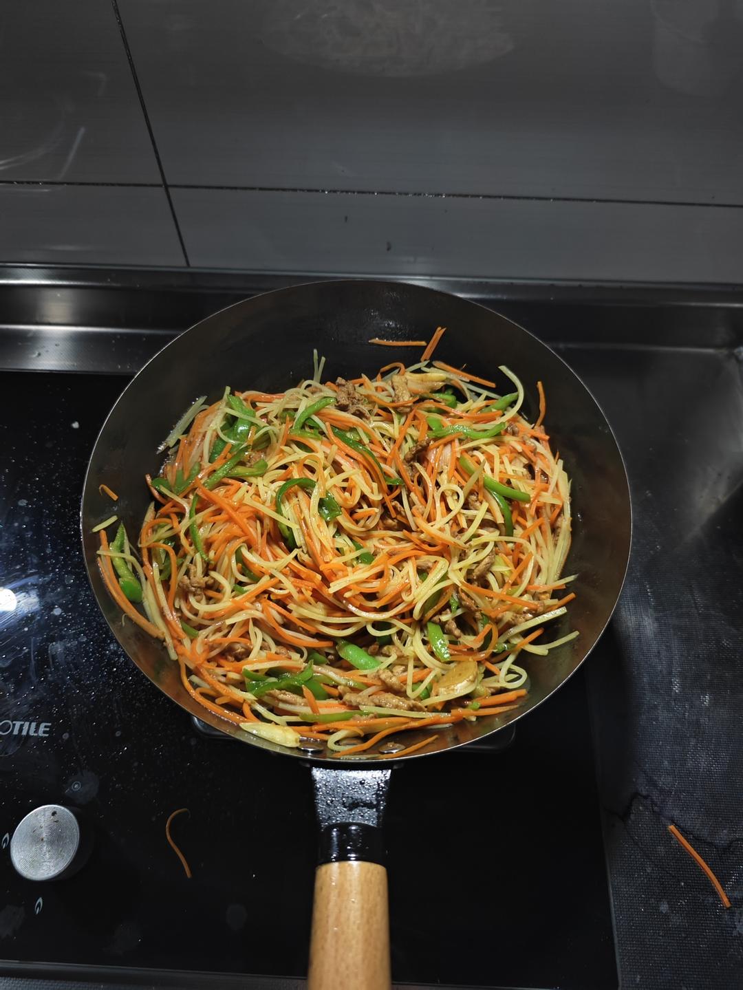 土豆丝炒肉丝