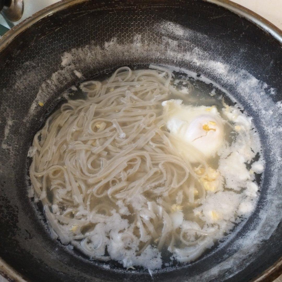 鸡蛋汤面