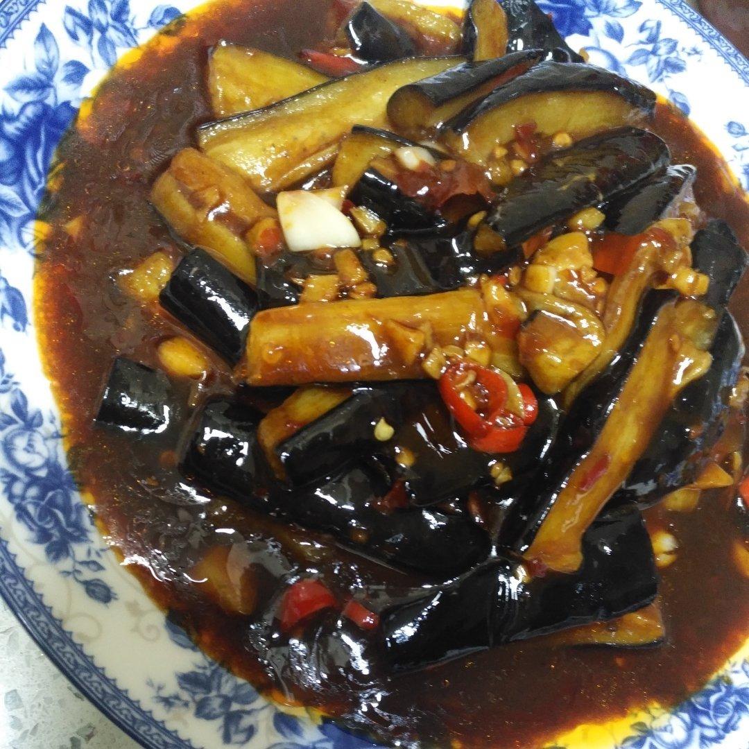 开胃下饭菜！巨简单的家常鱼香茄子煲