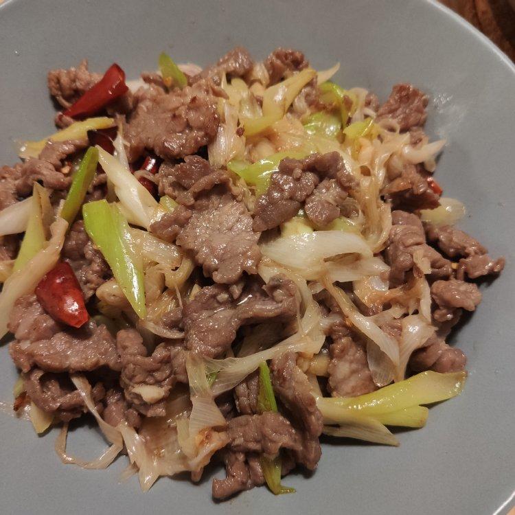 超快手超下饭的葱爆牛肉