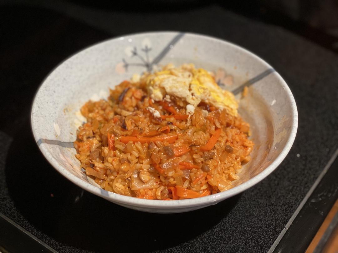 五花肉泡菜炒饭