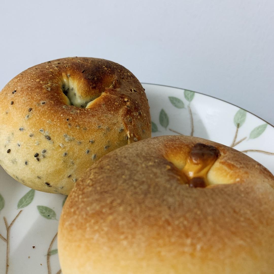 无油低糖的健康主食面包：芝麻贝果